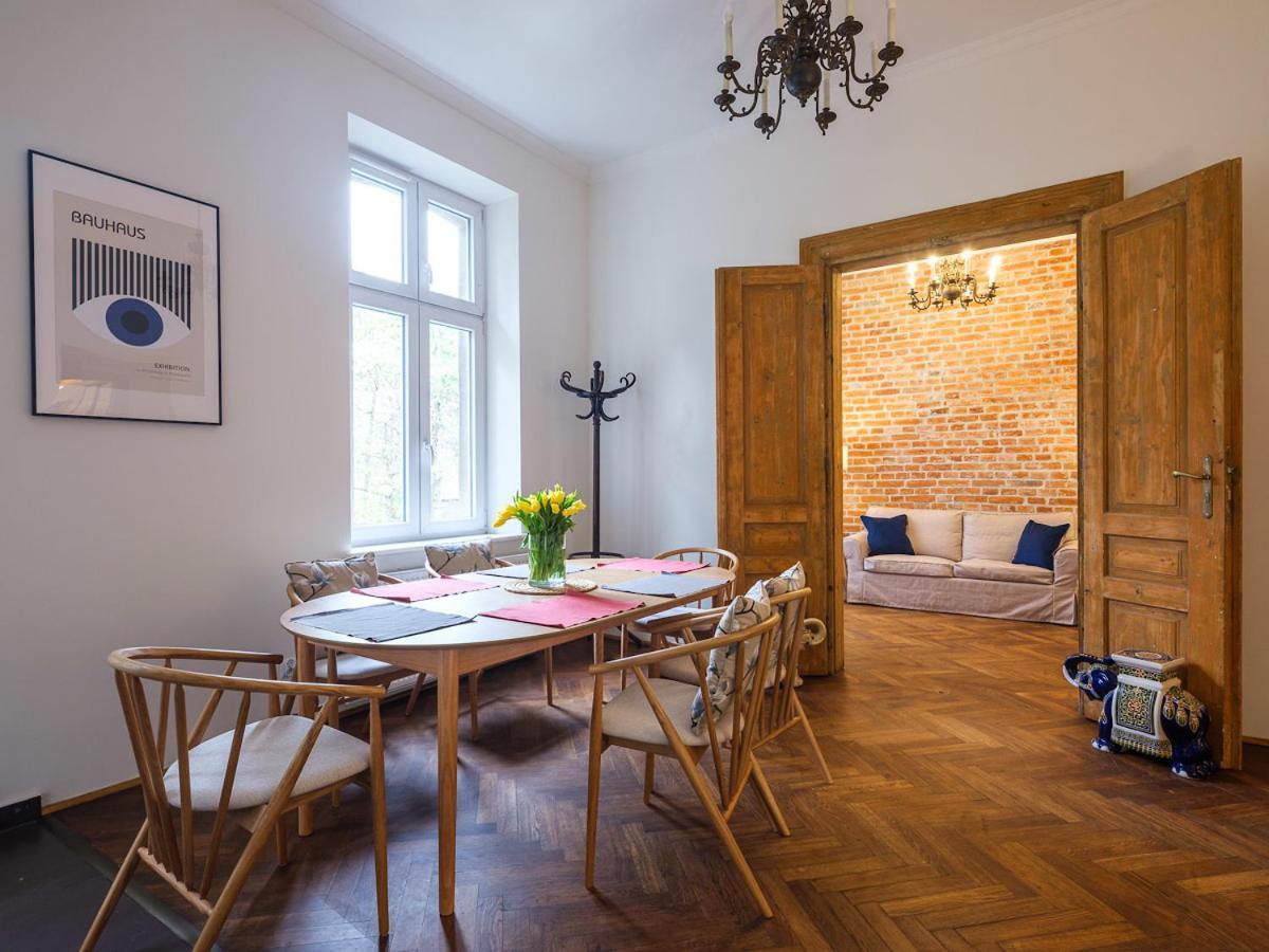 Central Apartments By Tyzenhauz Cracovia Exterior foto